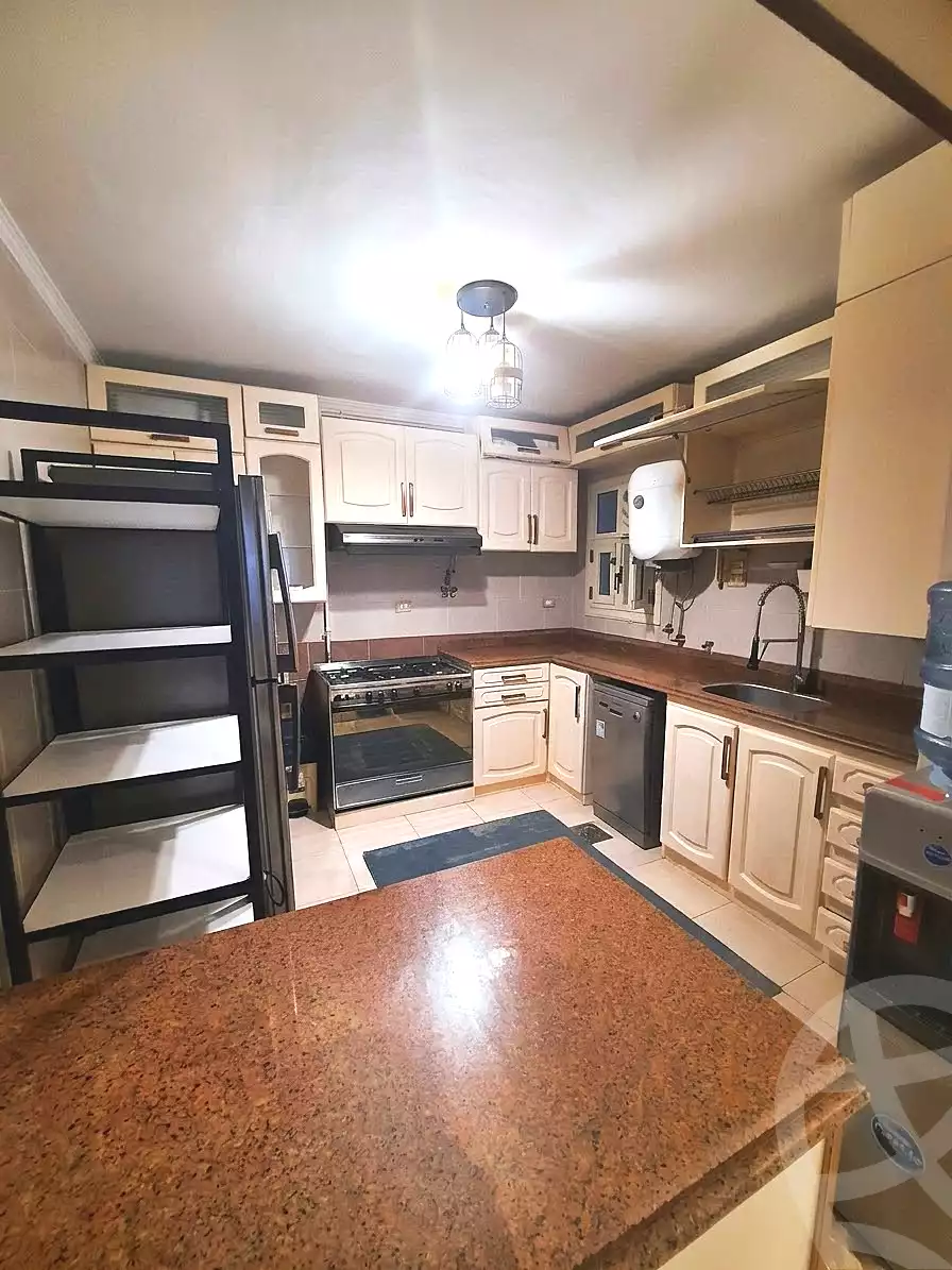 https://aqarmap.com.eg/ar/listing/7366267-for-sale-alexandria-glim-shr-bw-qyr-tryq-lhry