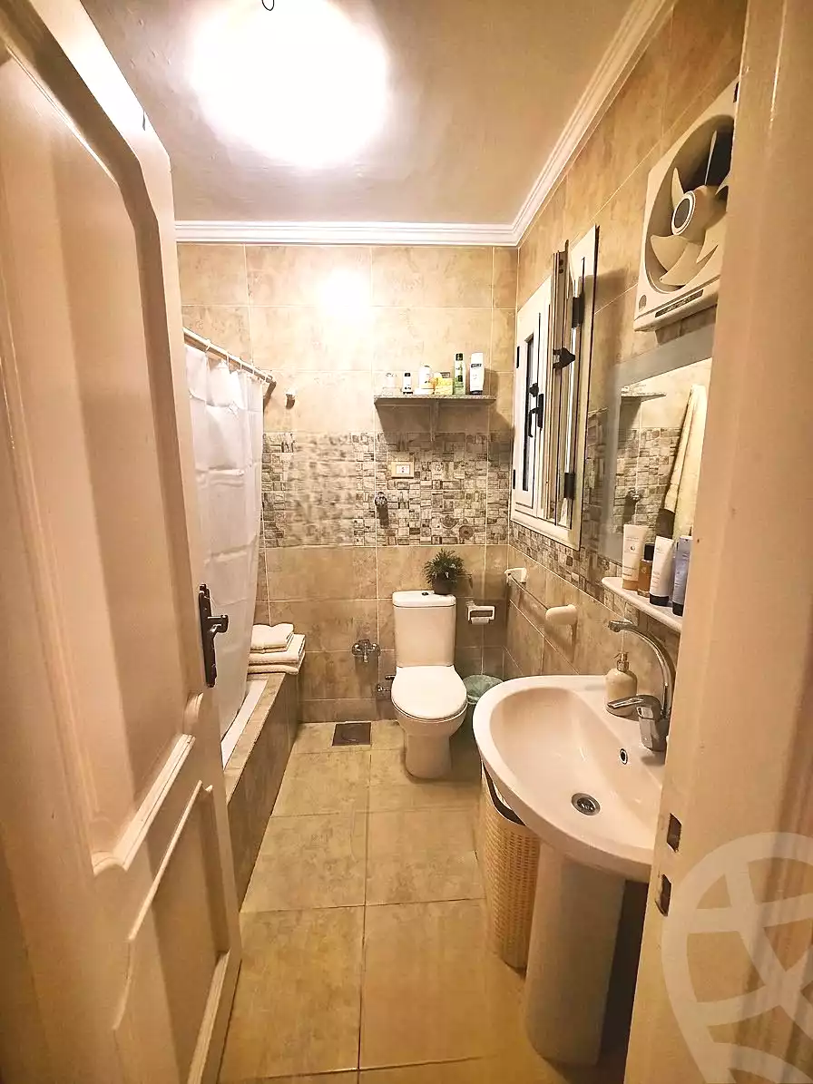 https://aqarmap.com.eg/ar/listing/7366267-for-sale-alexandria-glim-shr-bw-qyr-tryq-lhry
