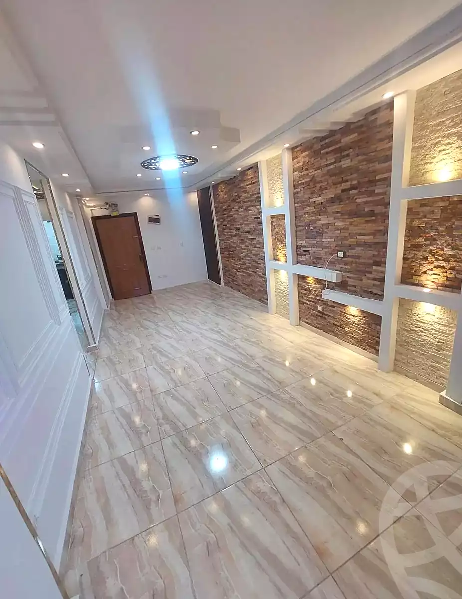 https://aqarmap.com.eg/ar/listing/7366319-for-sale-alexandria-sydy-bshr-sydy-bshr-bhry-shr-mhmwd-l-yswy