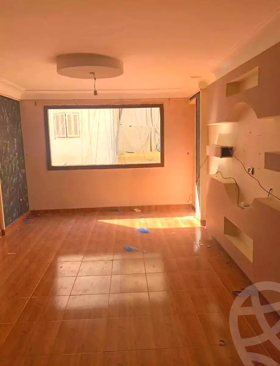 https://aqarmap.com.eg/en/listing/7364568-for-sale-alexandria-lsywf-el-falki
