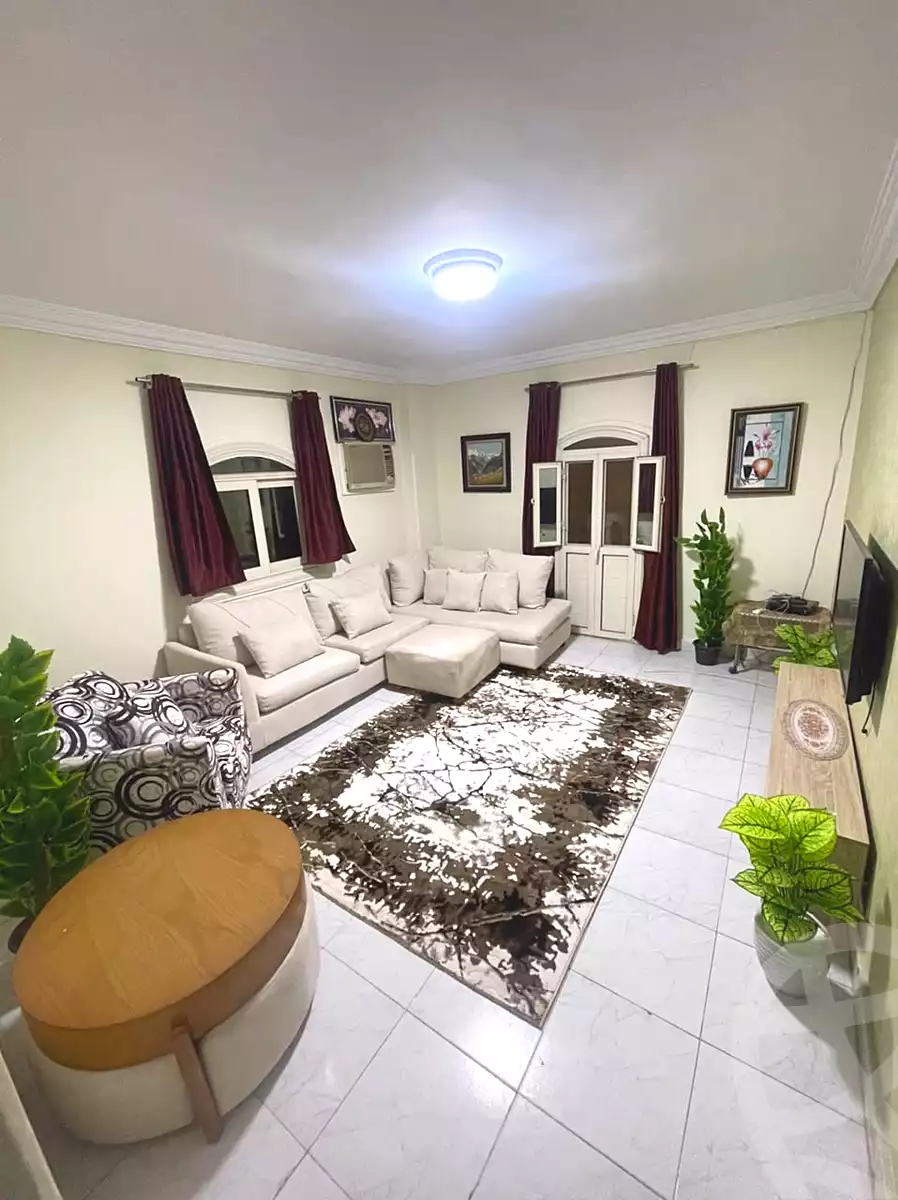 https://aqarmap.com.eg/ar/listing/7366706-for-rent-cairo-6th-of-october-el-ahyaa-neighborhood-1st
