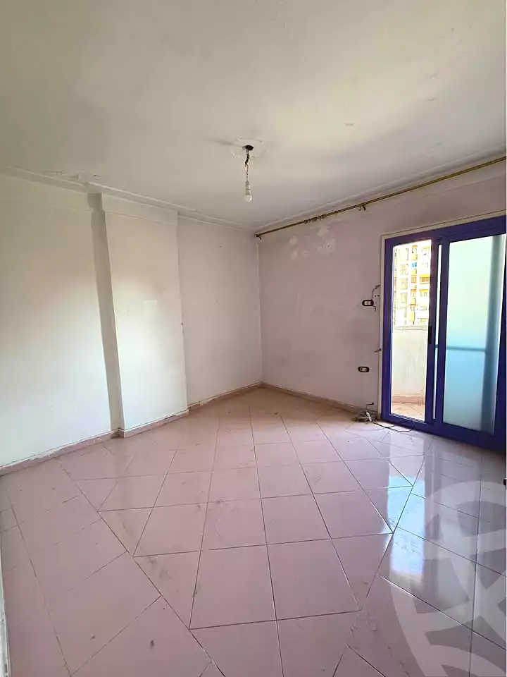 https://aqarmap.com.eg/en/listing/7367691-for-sale-alexandria-sydy-bshr-shr-mlk-hfny