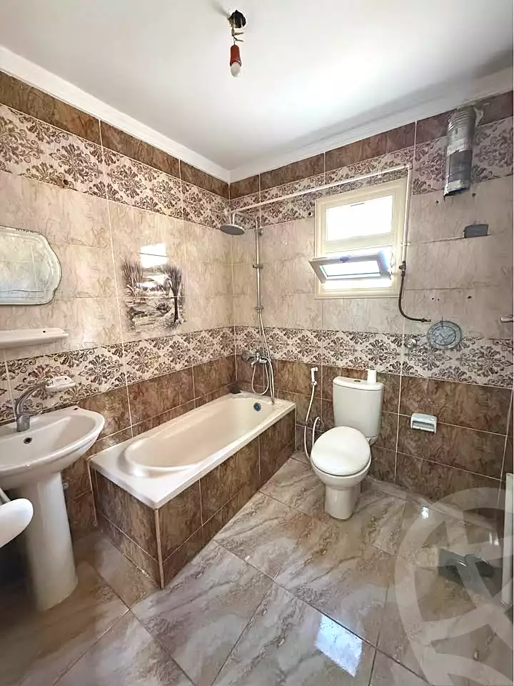https://aqarmap.com.eg/ar/listing/7367706-for-sale-alexandria-sydy-bshr-sydy-bshr-bhry-mohamed-el-srafi-st.