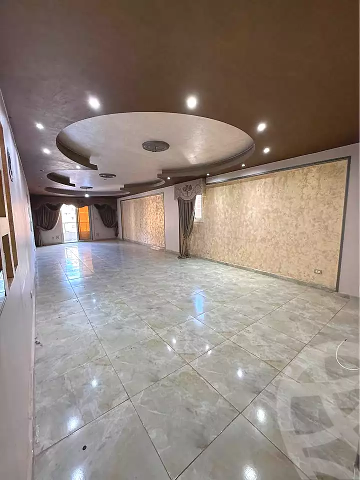 https://aqarmap.com.eg/ar/listing/7367706-for-sale-alexandria-sydy-bshr-sydy-bshr-bhry-mohamed-el-srafi-st.