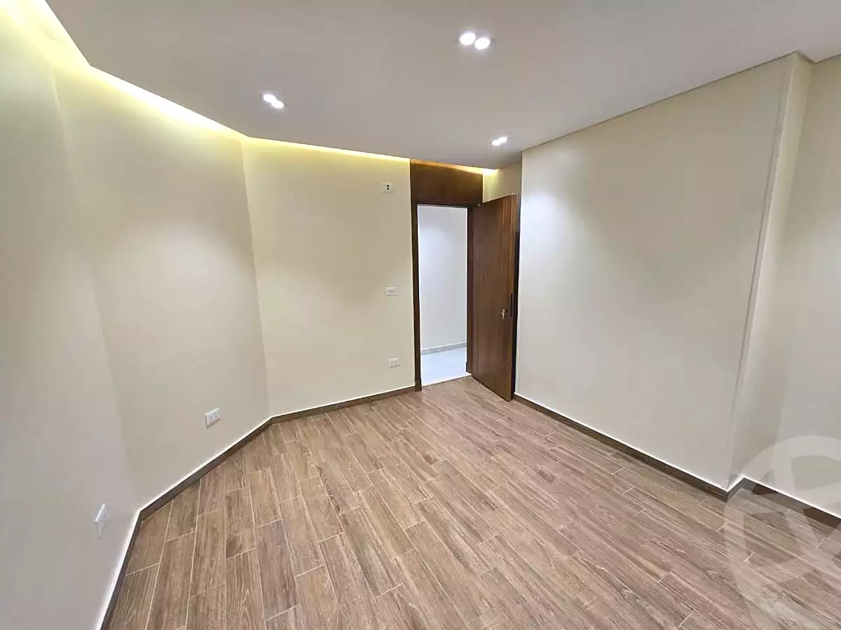 https://aqarmap.com.eg/en/listing/7367744-for-rent-cairo-el-maadi-compounds-rayhanah-plaza