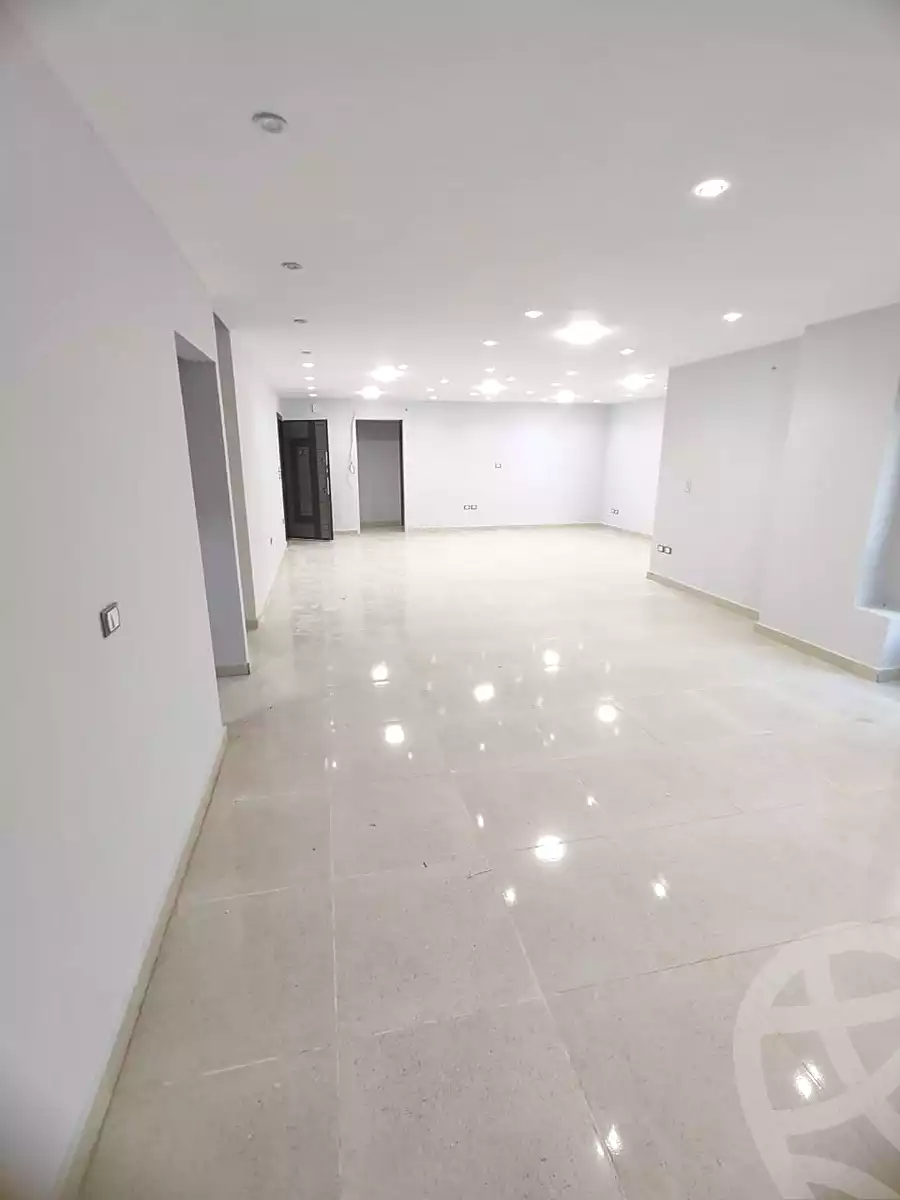 https://aqarmap.com.eg/en/listing/7367752-for-rent-cairo-el-maadi-compounds-rayhanah-plaza