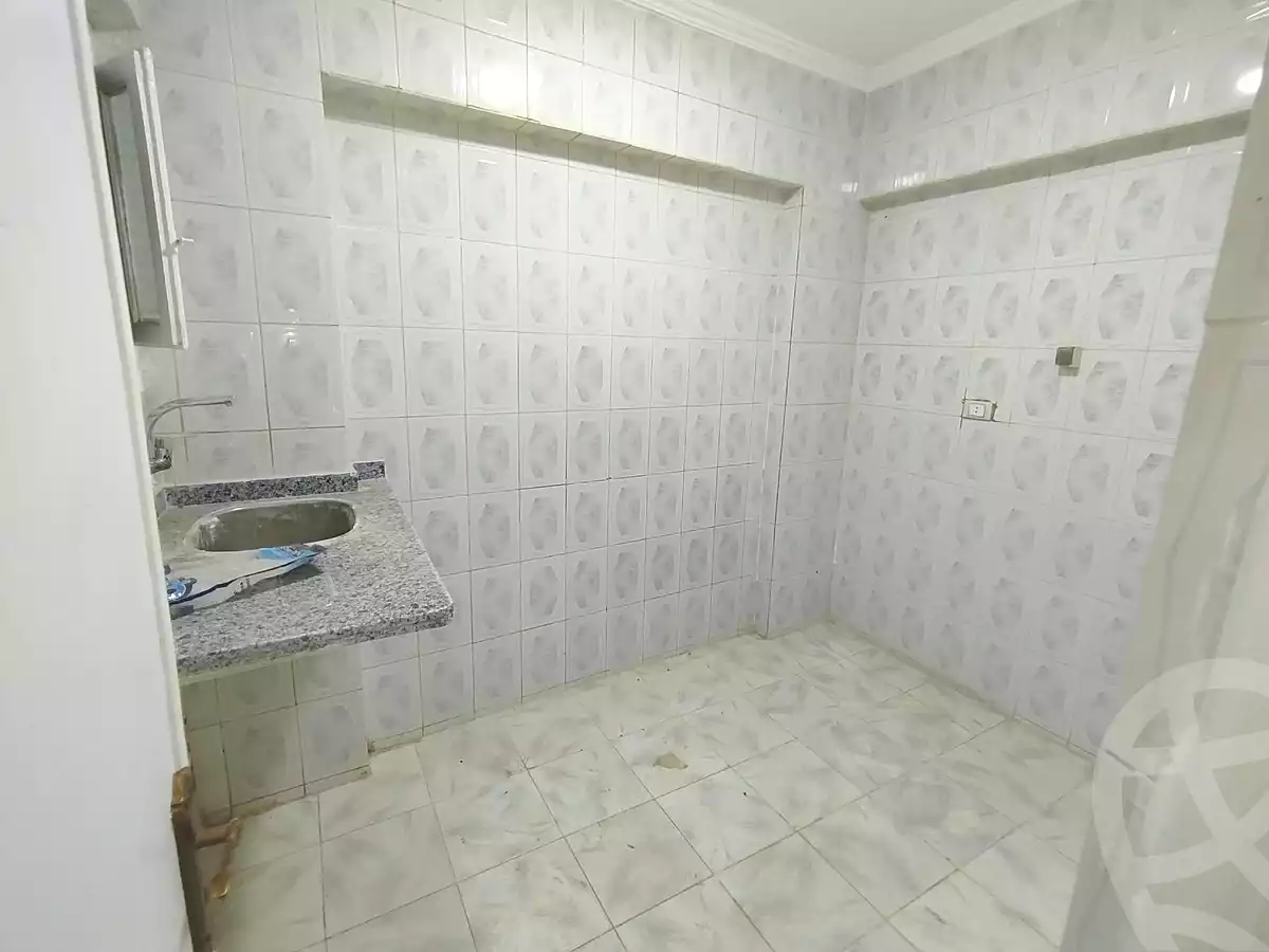 https://aqarmap.com.eg/ar/listing/7368111-for-sale-alexandria-al-agamy-el-hanouvel-gabir-hafez-st