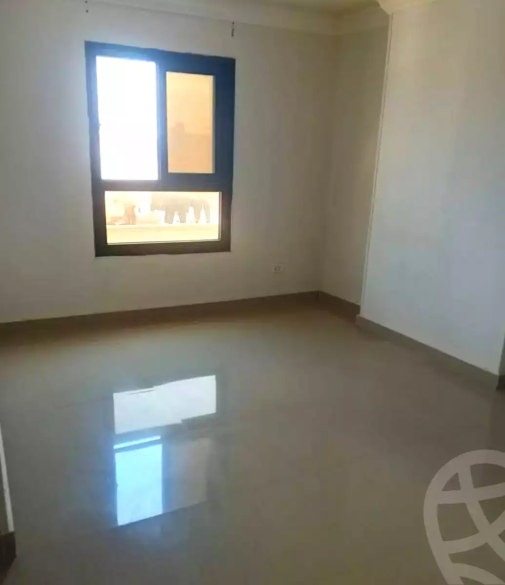 https://aqarmap.com.eg/ar/listing/7368338-for-sale-alexandria-miami-mahmoud-el-isawy-st