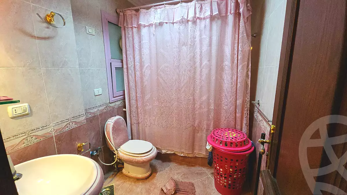 https://aqarmap.com.eg/ar/listing/7368736-for-sale-cairo-new-cairo-compounds-zizinia-city