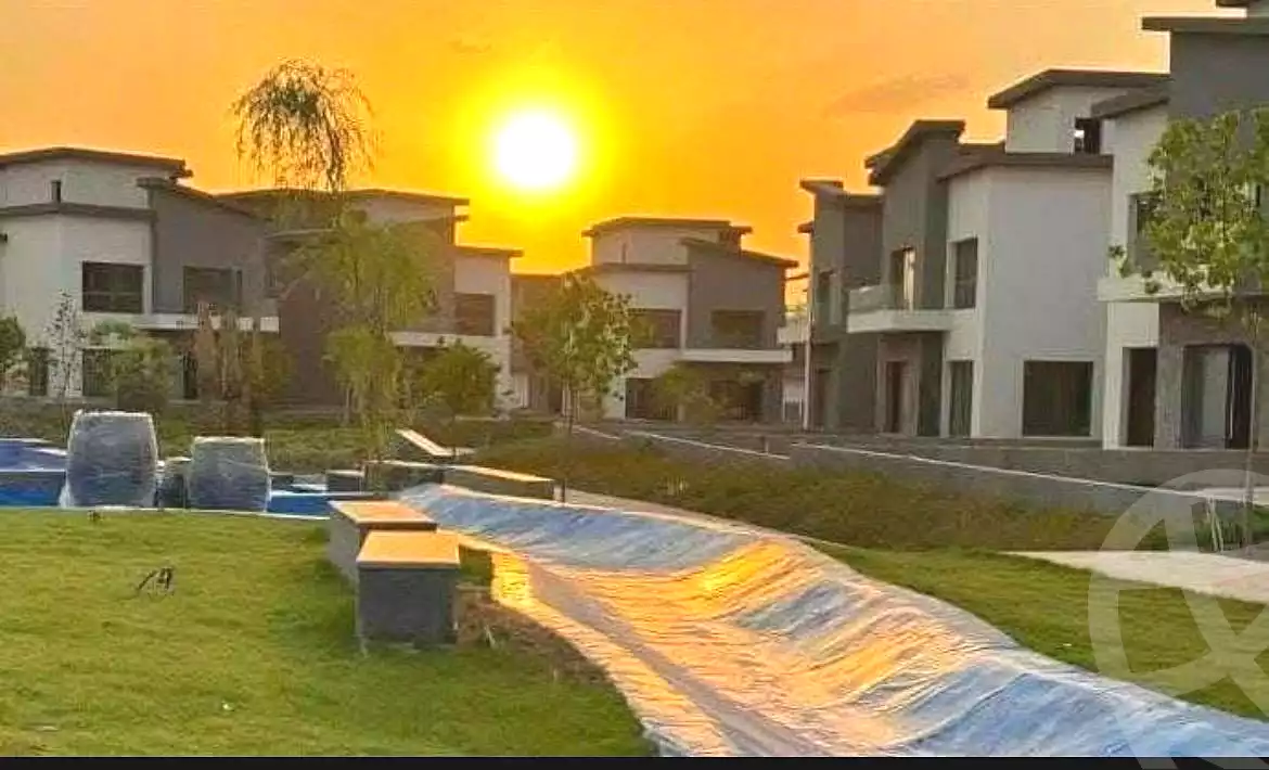 https://aqarmap.com.eg/ar/listing/7368916-for-sale-cairo-new-cairo-compounds-kmbwnd-kryk-twn-il-cazar