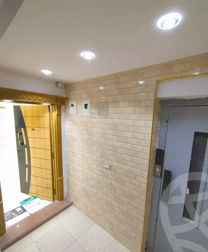 https://aqarmap.com.eg/ar/listing/7368979-for-sale-alexandria-el-asafra-l-sfr-bhry