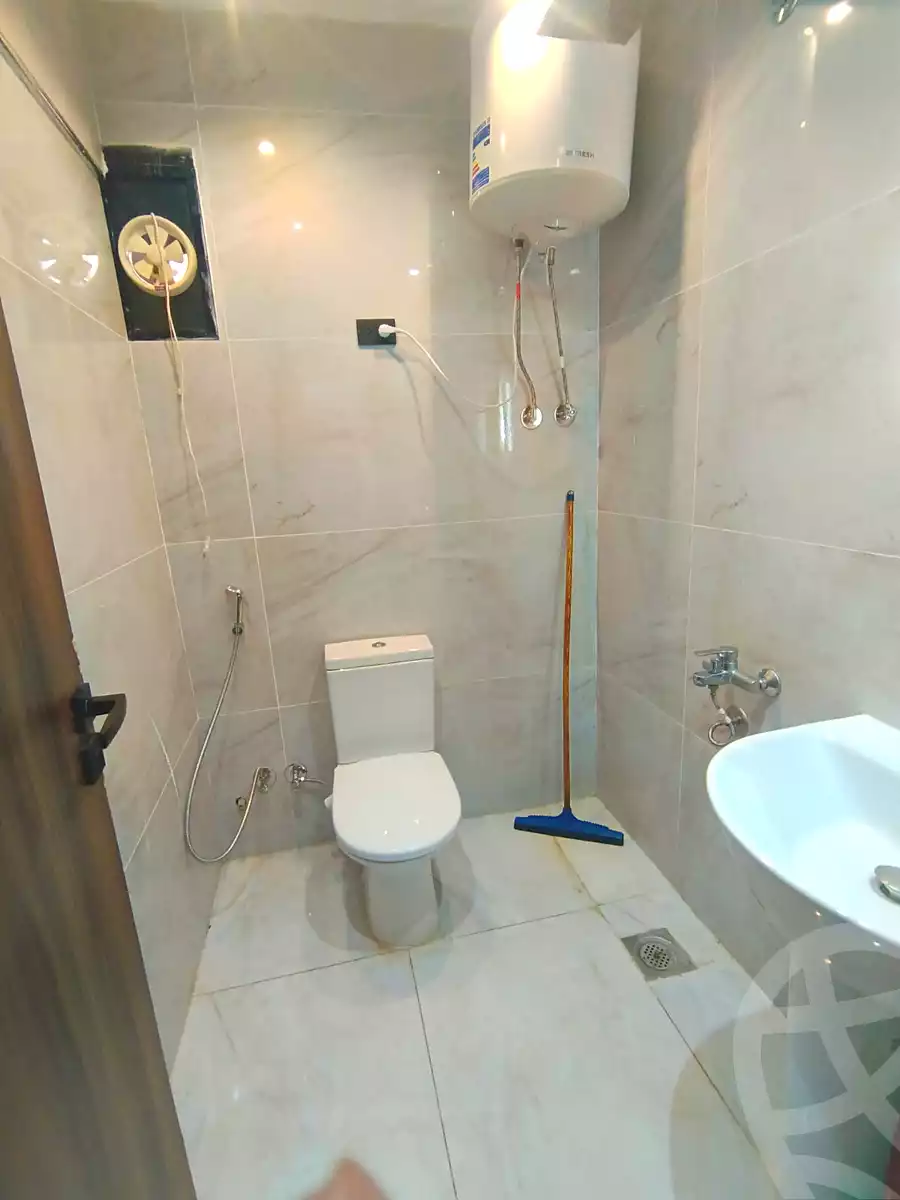 https://aqarmap.com.eg/en/listing/7369085-for-rent-cairo-6th-of-october-el-ahyaa-neighborhood-1st-eighth-neighborhood