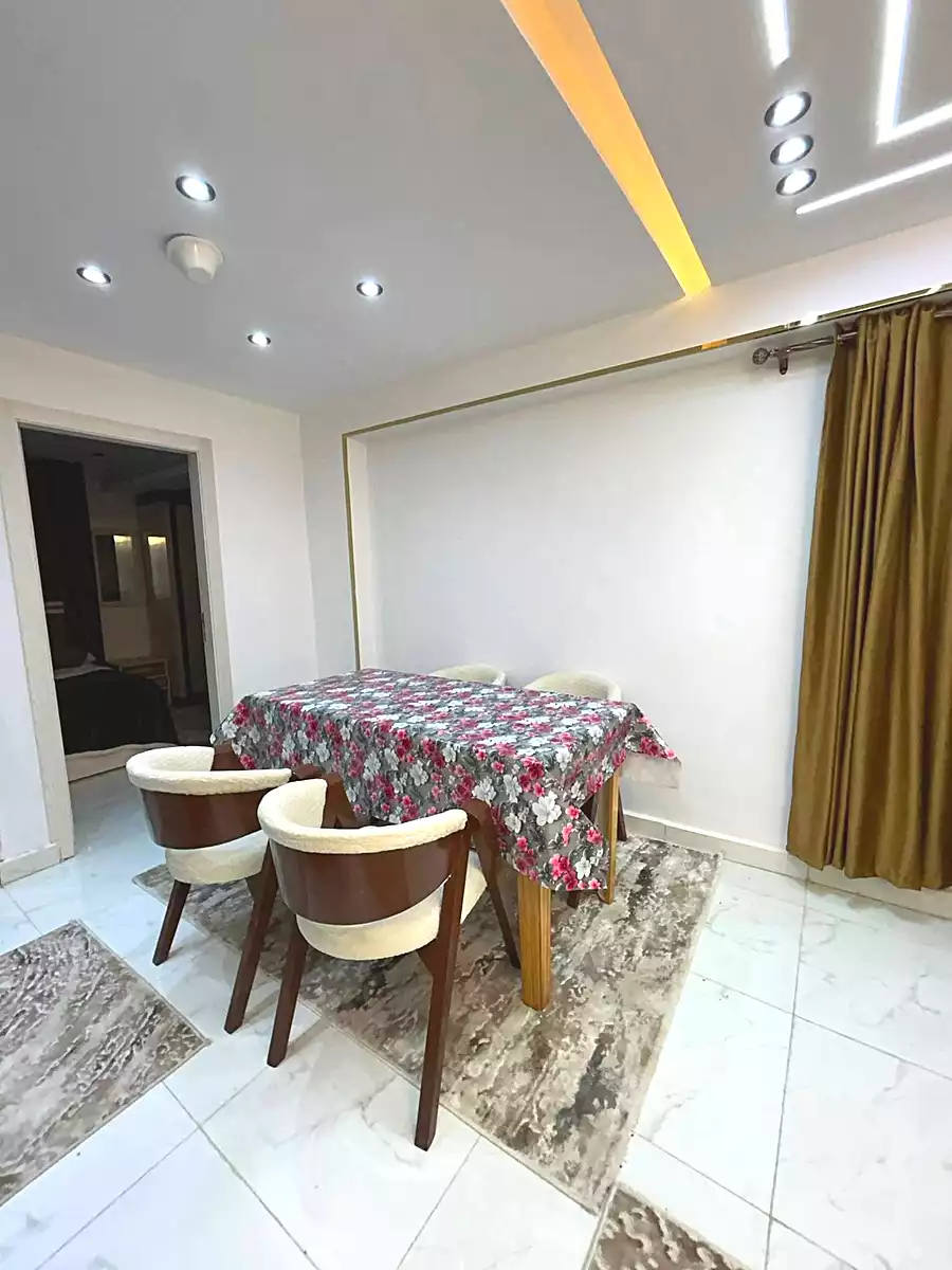 https://aqarmap.com.eg/en/listing/7369085-for-rent-cairo-6th-of-october-el-ahyaa-neighborhood-1st-eighth-neighborhood