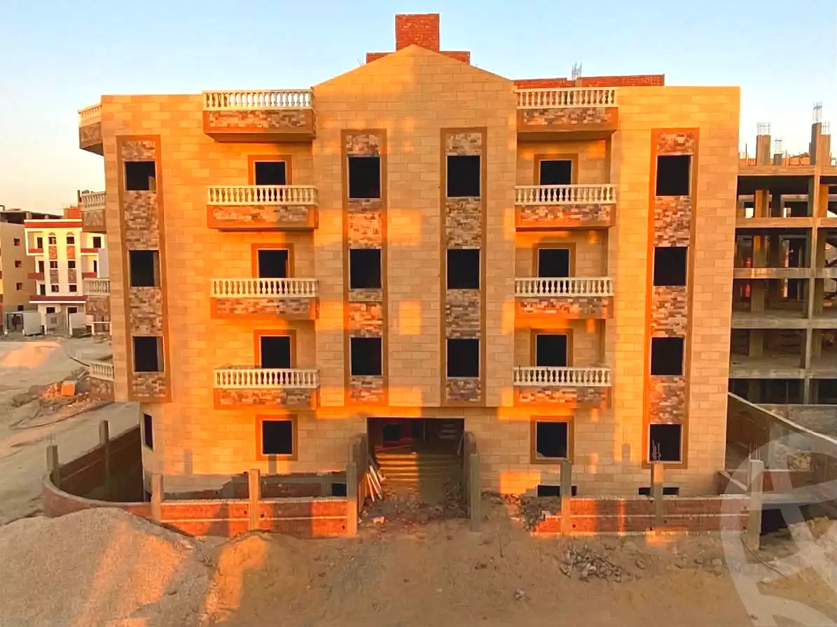 https://aqarmap.com.eg/en/listing/7369242-for-sale-cairo-6th-of-october-hadaeq-october-golden-square