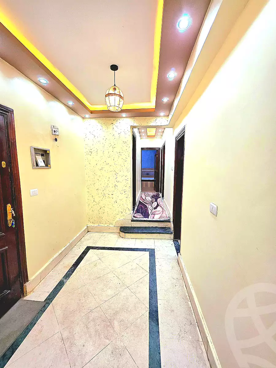 https://aqarmap.com.eg/ar/listing/7369431-for-sale-cairo-faisal-el-tawabeq-el-shaheed-ahmed-hamdy-st