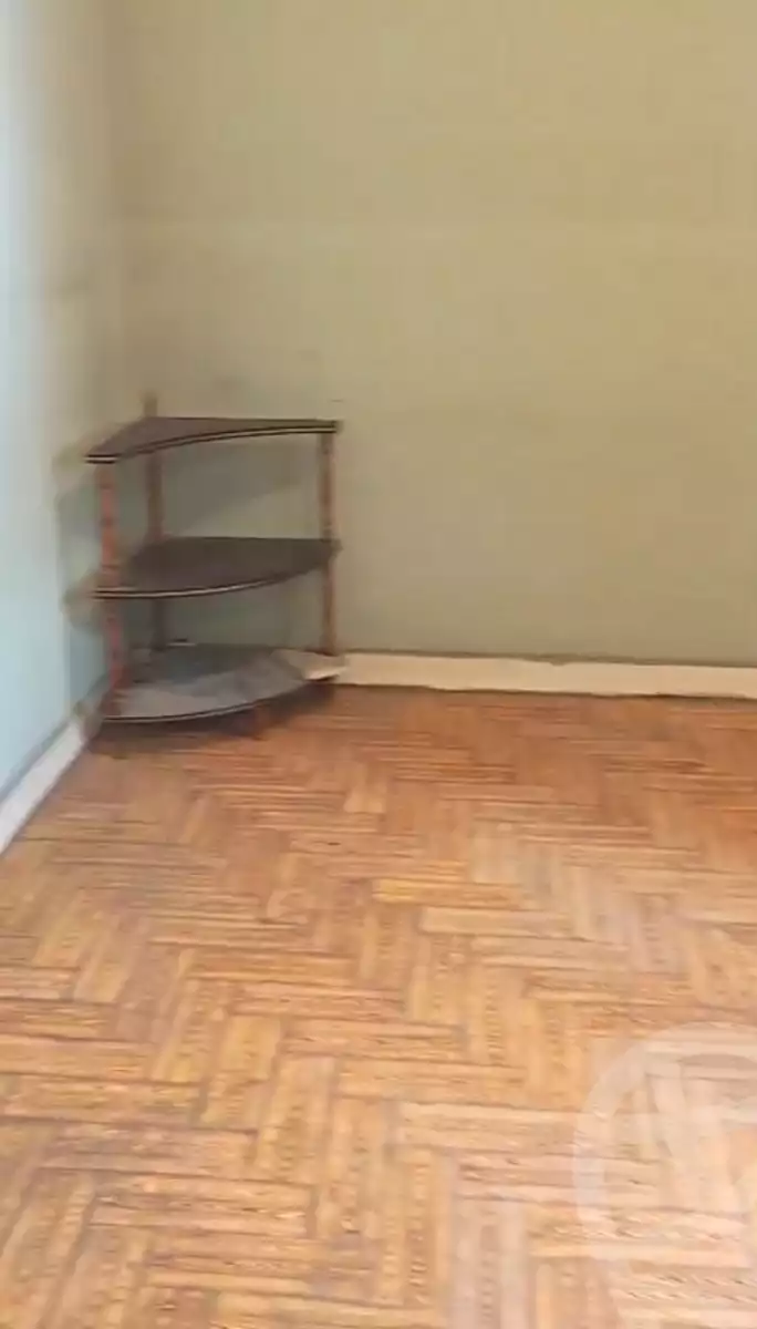 https://aqarmap.com.eg/ar/listing/7369859-for-sale-alexandria-ganaklis