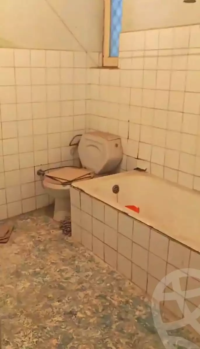 https://aqarmap.com.eg/ar/listing/7369859-for-sale-alexandria-ganaklis