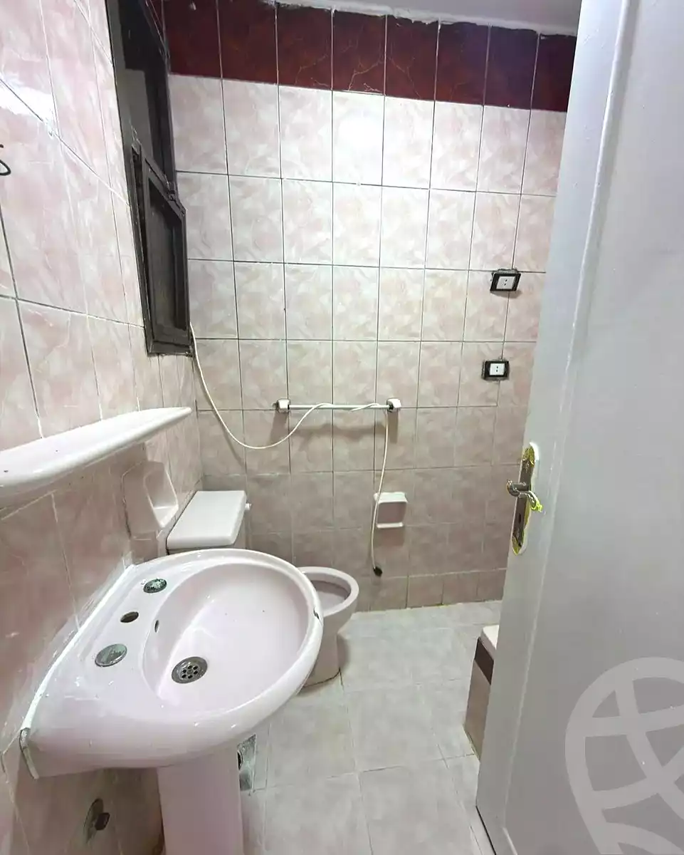 https://aqarmap.com.eg/ar/listing/7370266-for-sale-alexandria-al-agamy-shataa-el-nakheel