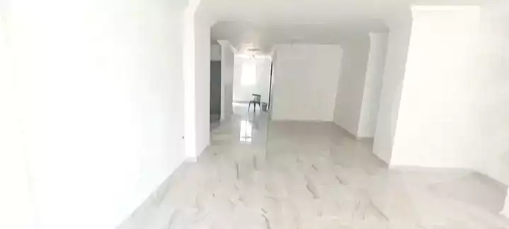 https://aqarmap.com.eg/ar/listing/7370327-for-rent-alexandria-lauran