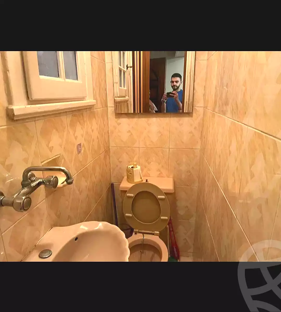 https://aqarmap.com.eg/ar/listing/7370498-for-sale-alexandria-ganaklis-shr-bw-qyr-tryq-lhry