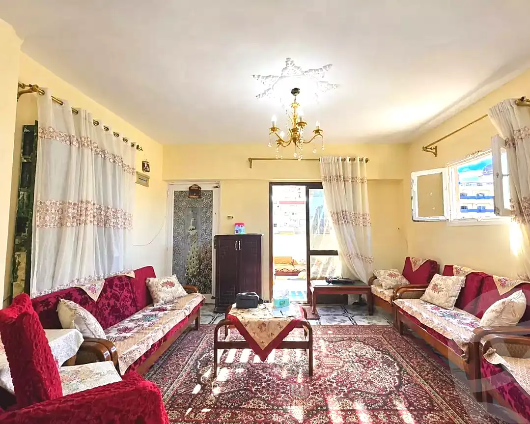 https://aqarmap.com.eg/ar/listing/7371021-for-sale-alexandria-el-asafra-shr-45