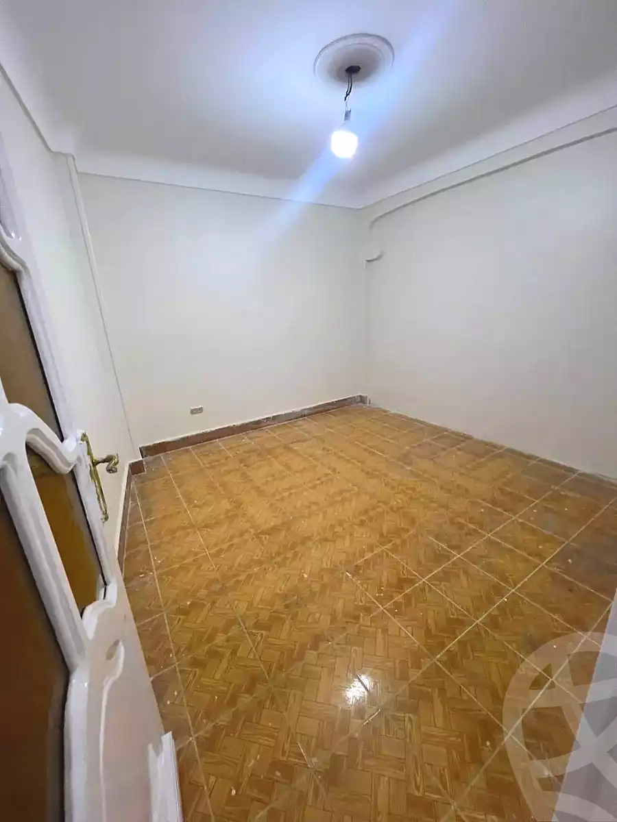 https://aqarmap.com.eg/ar/listing/7371082-for-sale-alexandria-sydy-bshr-sydy-bshr-bhry