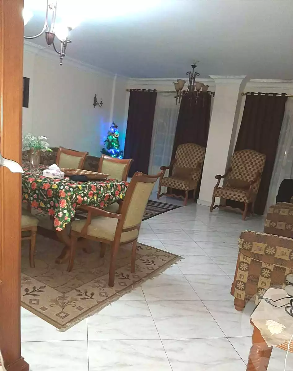 https://aqarmap.com.eg/ar/listing/7371119-for-sale-cairo-shoubra-shr-shykwlny