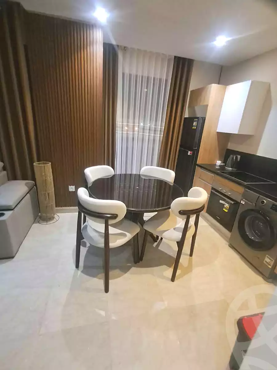 https://aqarmap.com.eg/ar/listing/7371325-for-rent-cairo-el-sheikh-zayed-city-compounds-zyd-wr-llttwyr-z-tower