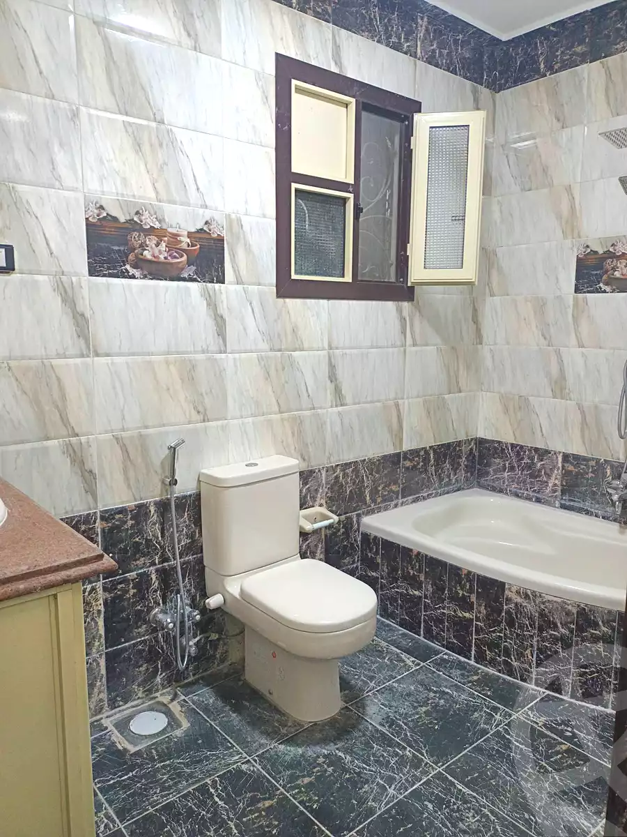 https://aqarmap.com.eg/ar/listing/7371425-for-sale-alexandria-al-agamy-bw-ywsf