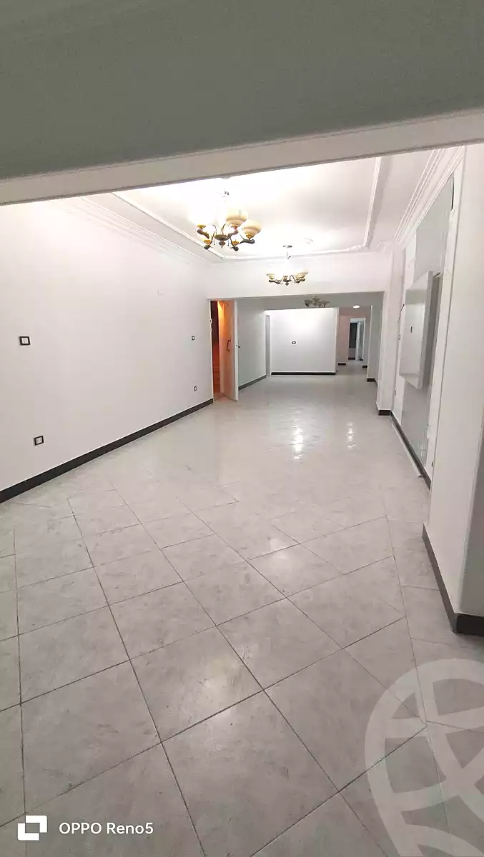 https://aqarmap.com.eg/ar/listing/7371740-for-sale-cairo-helwan-helwan-el-sharkeya-khesro-basha-st