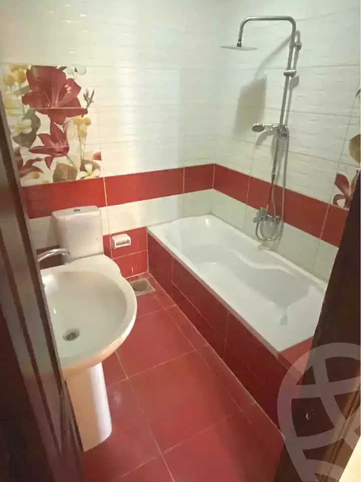 https://aqarmap.com.eg/ar/listing/7371768-for-sale-alexandria-ganaklis