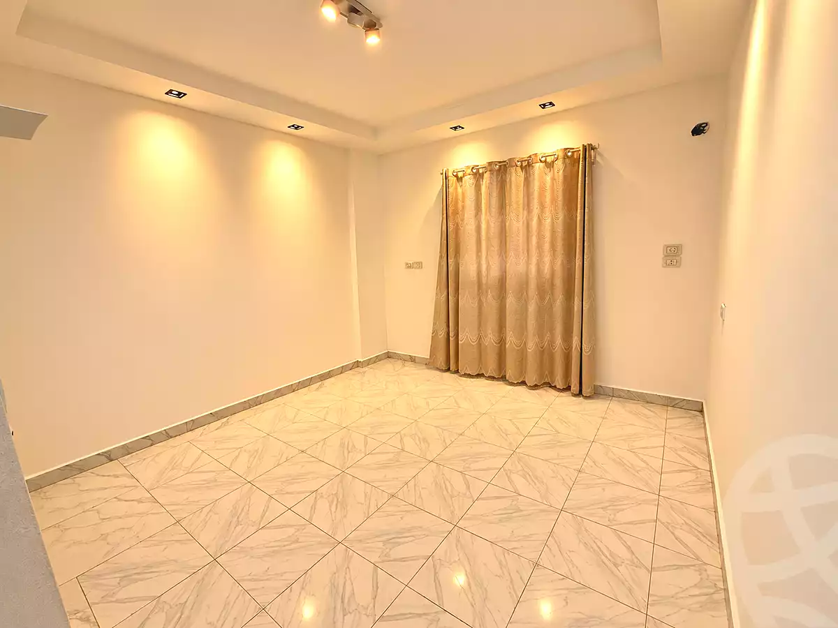 https://aqarmap.com.eg/ar/listing/7371809-for-sale-cairo-helwan-mohamed-sayed-ahmed-st