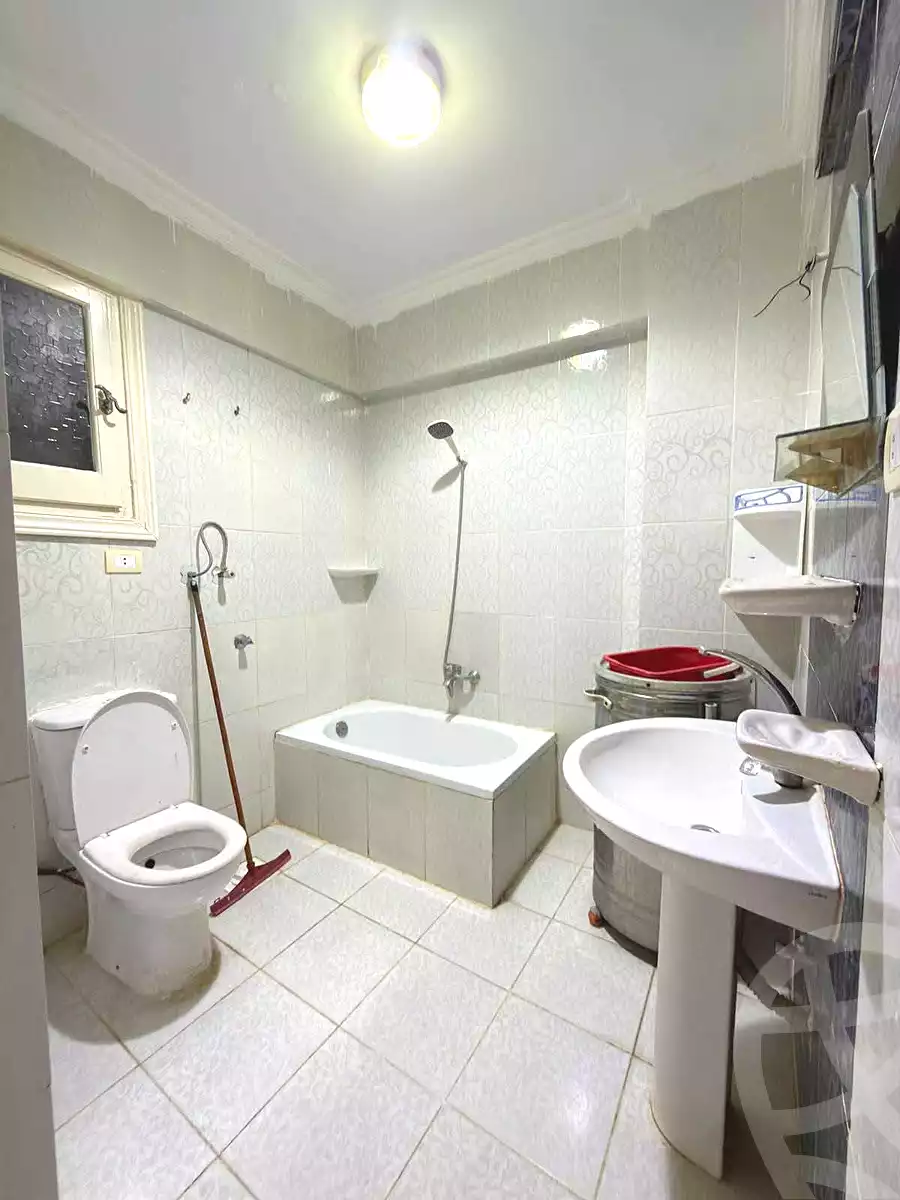 https://aqarmap.com.eg/ar/listing/7372106-for-sale-alexandria-al-agamy-shataa-el-nakheel