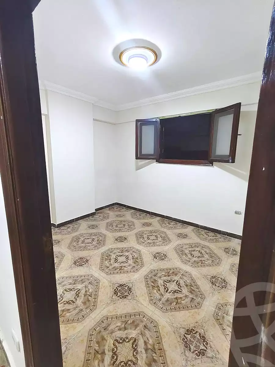 https://aqarmap.com.eg/ar/listing/7372656-for-sale-alexandria-lsywf-el-falki