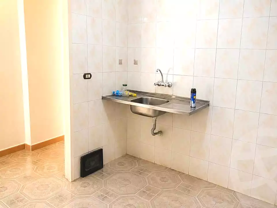 https://aqarmap.com.eg/ar/listing/7372945-for-rent-alexandria-bolekly-shr-lblbl