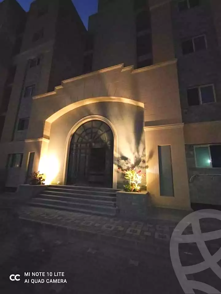 https://aqarmap.com.eg/ar/listing/7372954-for-sale-cairo-6th-of-october-hadaeq-october-compounds-agyad-garden