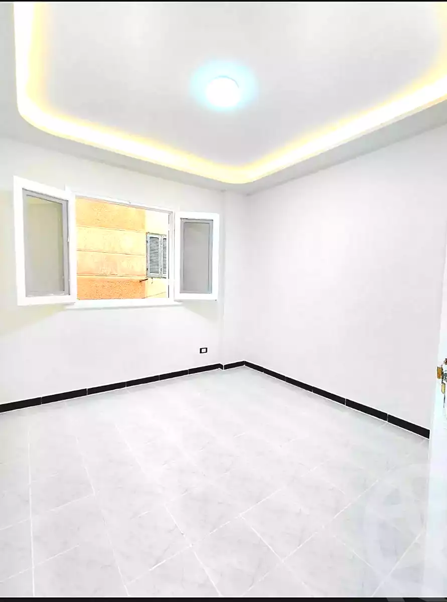 https://aqarmap.com.eg/ar/listing/7372987-for-sale-alexandria-al-agamy-shataa-el-nakheel
