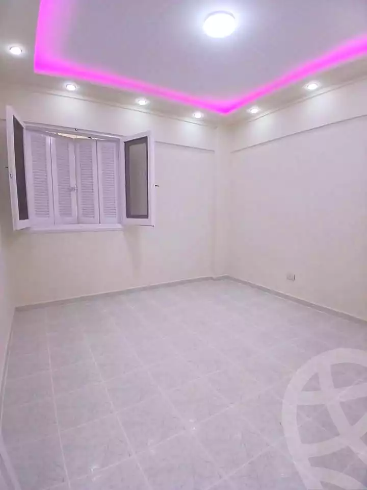 https://aqarmap.com.eg/ar/listing/7373131-for-sale-alexandria-al-agamy-shataa-el-nakheel