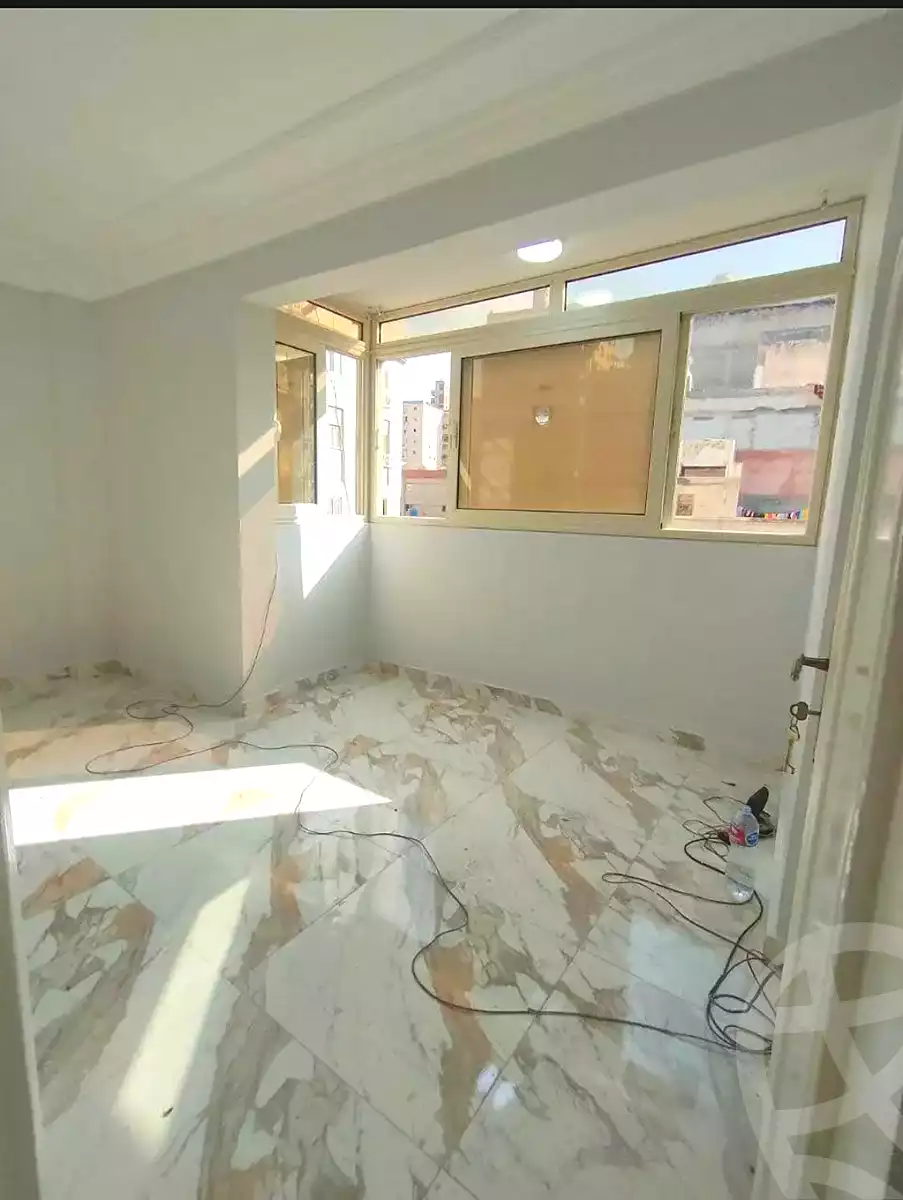 https://aqarmap.com.eg/ar/listing/7373464-for-sale-alexandria-miami-mahmoud-el-isawy-st
