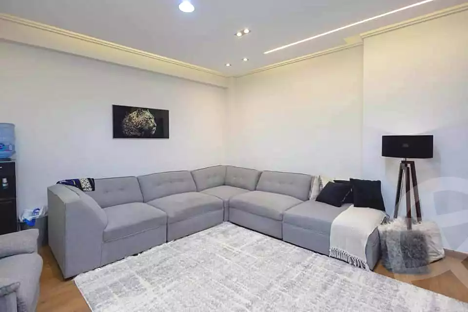 https://aqarmap.com.eg/ar/listing/7374736-for-sale-alexandria-roshdy-shr-bw-qyr-tryq-lhry
