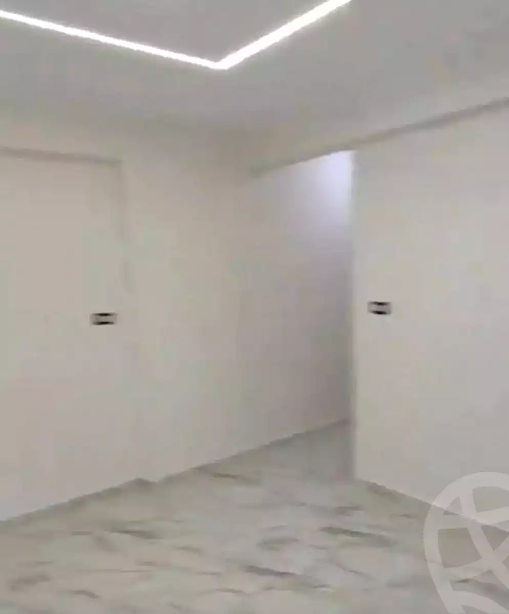 https://aqarmap.com.eg/ar/listing/7375814-for-rent-alexandria-new-miami-eskot
