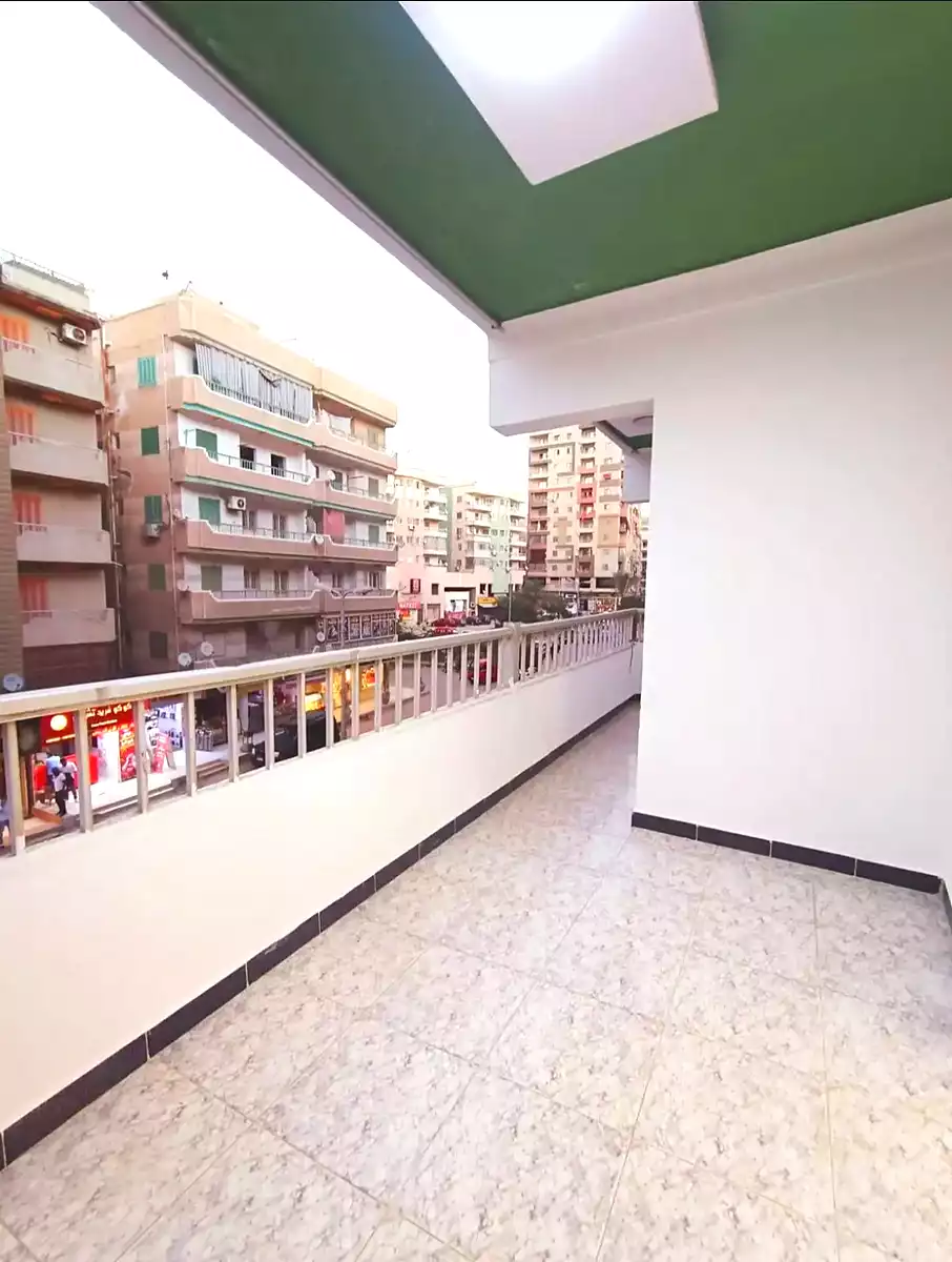 https://aqarmap.com.eg/ar/listing/7375834-for-sale-alexandria-al-agamy-shataa-el-nakheel