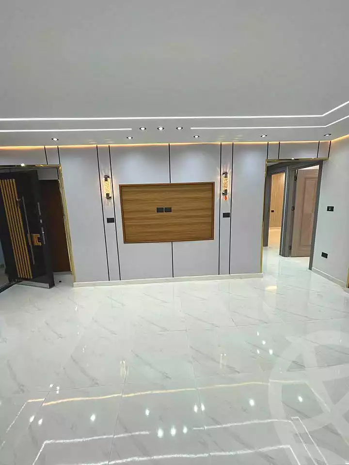 https://aqarmap.com.eg/ar/listing/7377466-for-sale-alexandria-el-asafra-l-sfr-bhry