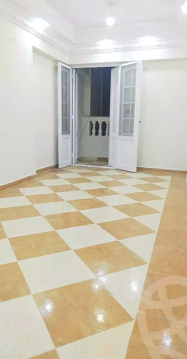 https://aqarmap.com.eg/ar/listing/7377511-for-sale-alexandria-sydy-bshr-sydy-bshr-bhry-gamal-abd-el-nasir-st