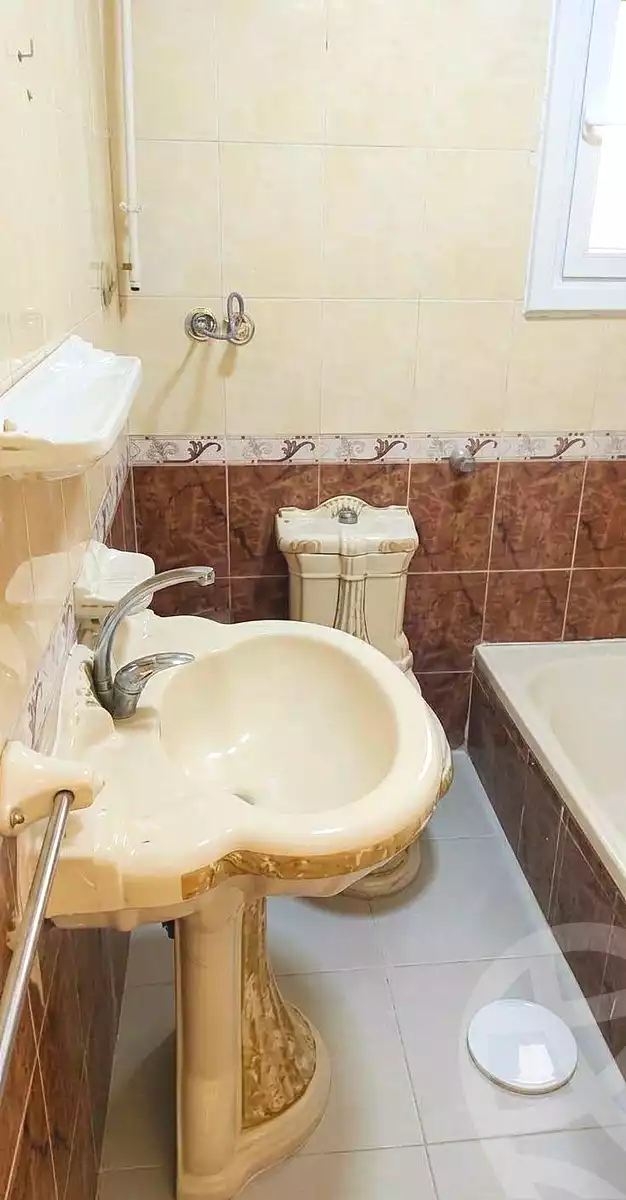 https://aqarmap.com.eg/ar/listing/7377511-for-sale-alexandria-sydy-bshr-sydy-bshr-bhry-gamal-abd-el-nasir-st