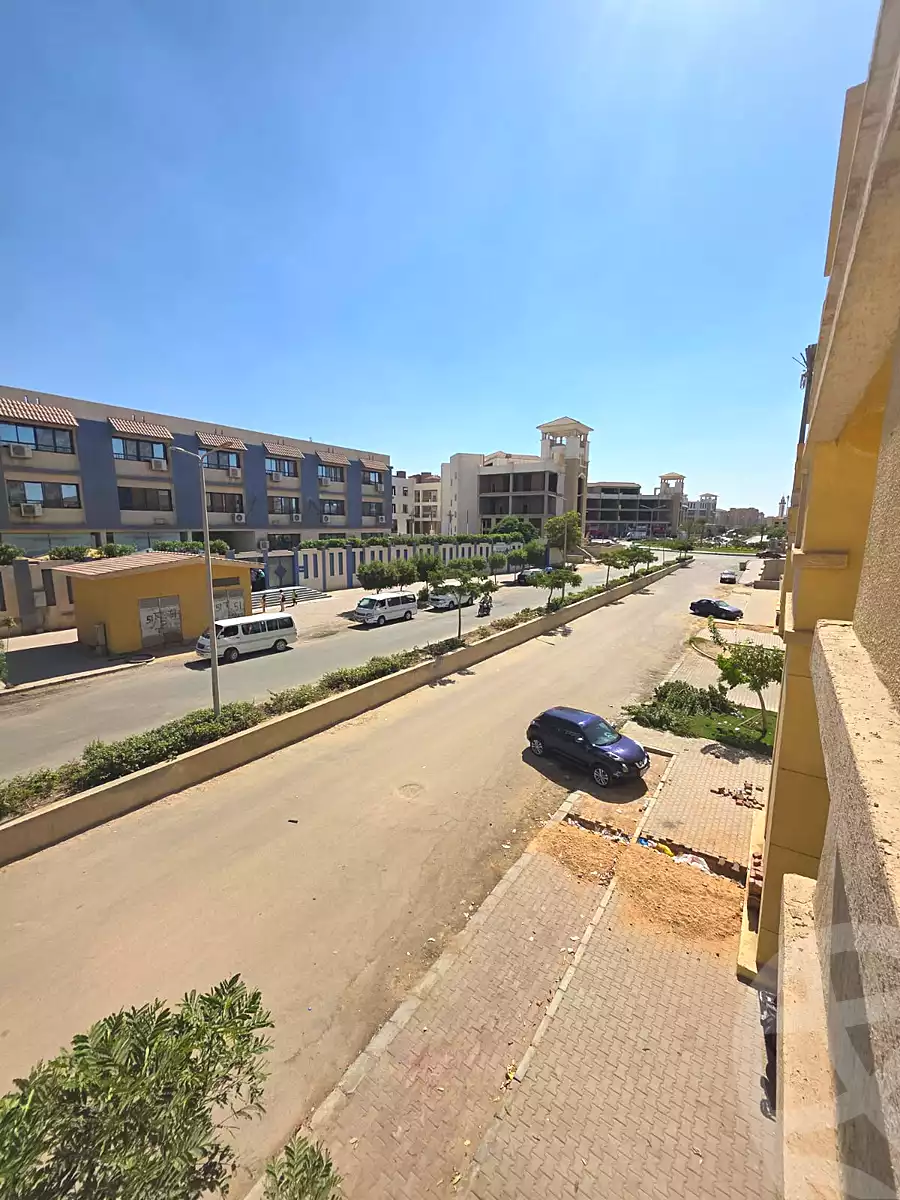 https://aqarmap.com.eg/ar/listing/7378372-for-sale-cairo-6th-of-october-hadaeq-october-compounds-djlh-blmz-m-mr-lmrshdy