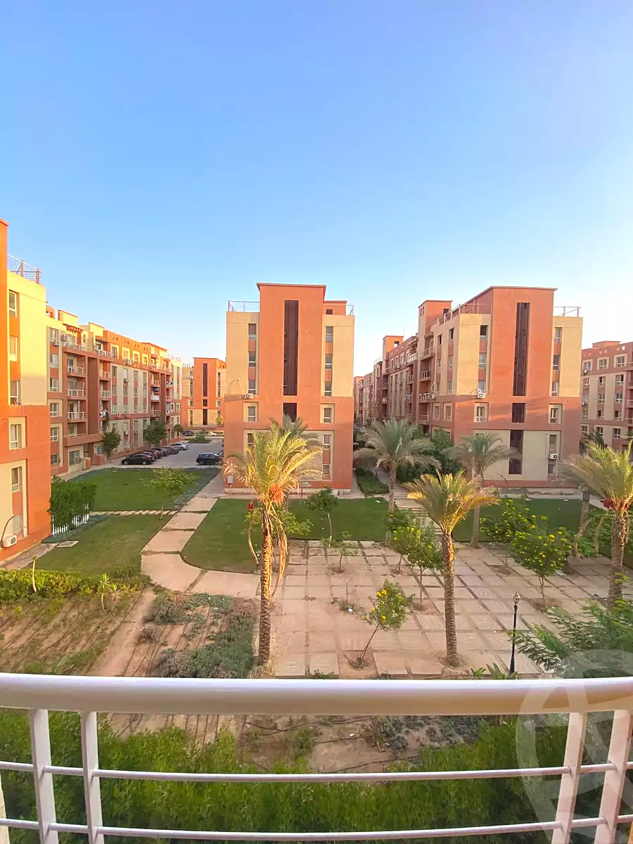 https://aqarmap.com.eg/ar/listing/7378375-for-sale-cairo-6th-of-october-hadaeq-october-compounds-djlh-blmz-m-mr-lmrshdy