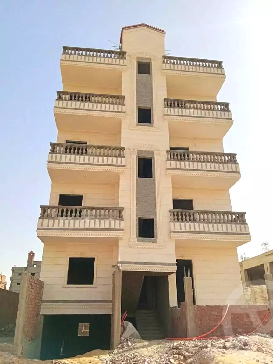 https://aqarmap.com.eg/en/listing/7379776-for-sale-cairo-6th-of-october-hadaeq-october-golden-square