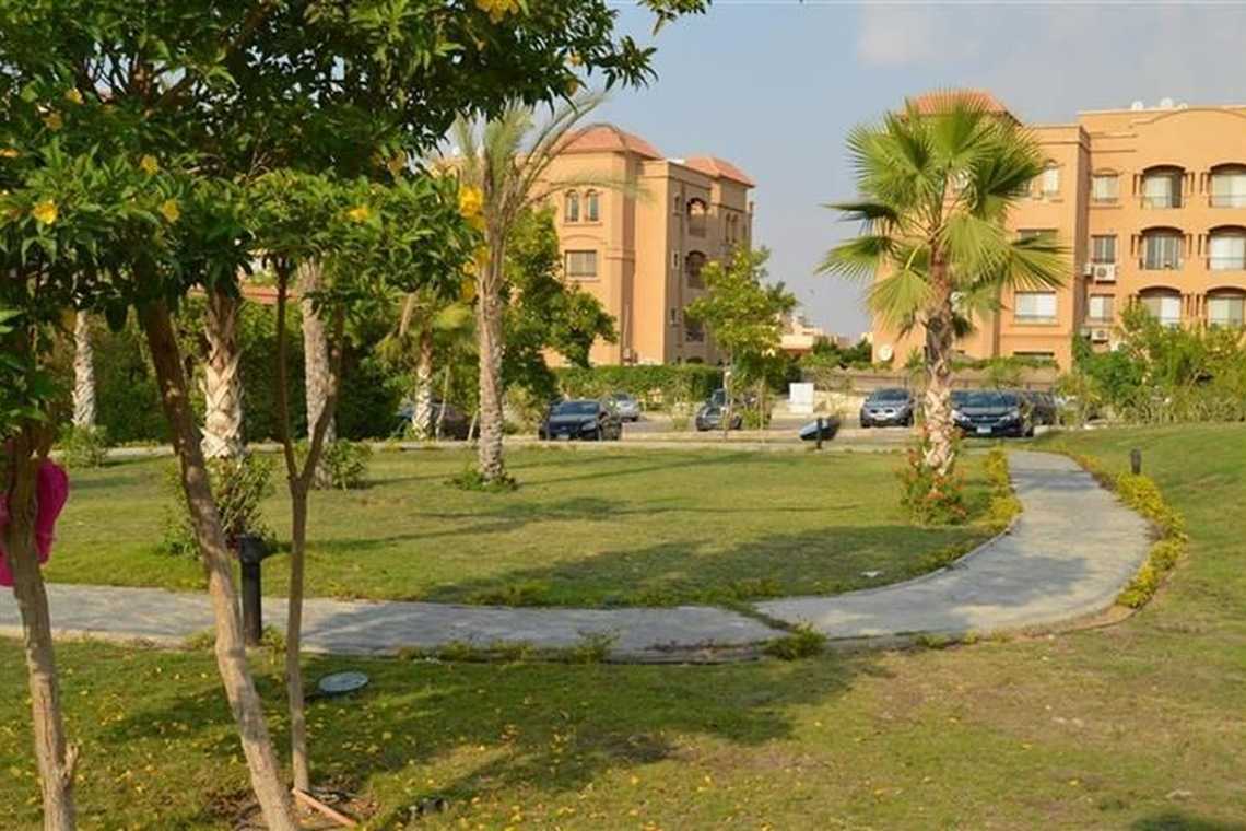 Twin-House-at-Mena-Residence-Compound-12-724x480.jpg