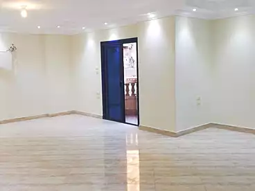 عقارات للإيجار في شارع جامعة الدول العربية، المهندسين، 400 متر